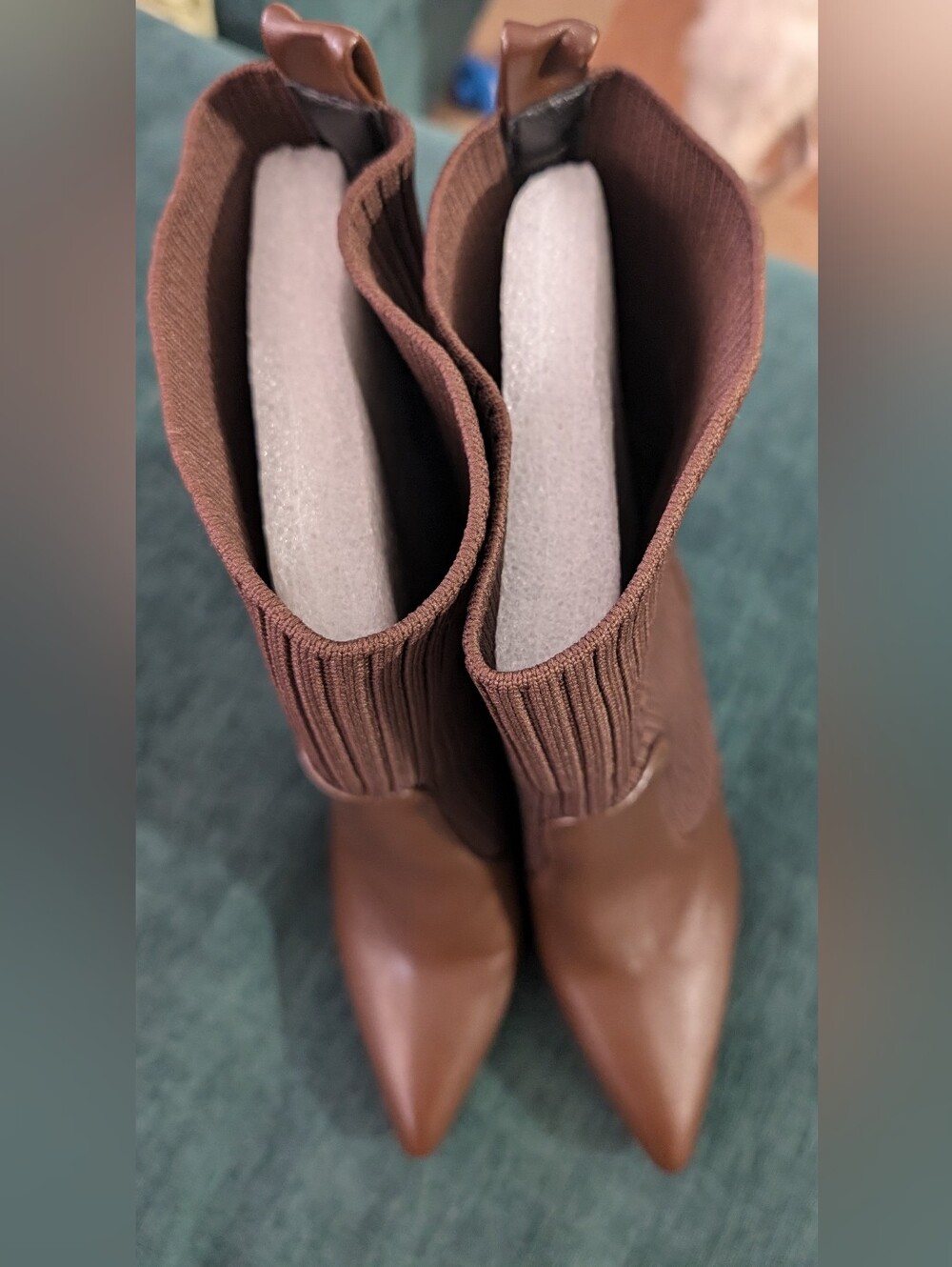 Brown Ribbed Knit Pointed-Toe Block Heel Boots - Picture 3 of 9